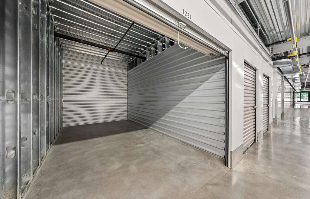 Maximize Space Without Breaking the Bank: The Ultimate Guide to Affordable Storage Units