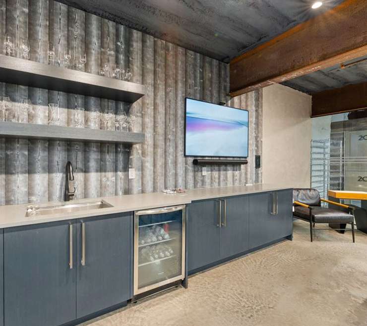 Climate-Controlled Storage in Darien, CT: Protecting Your Belongings at Hollow Tree Storage Company